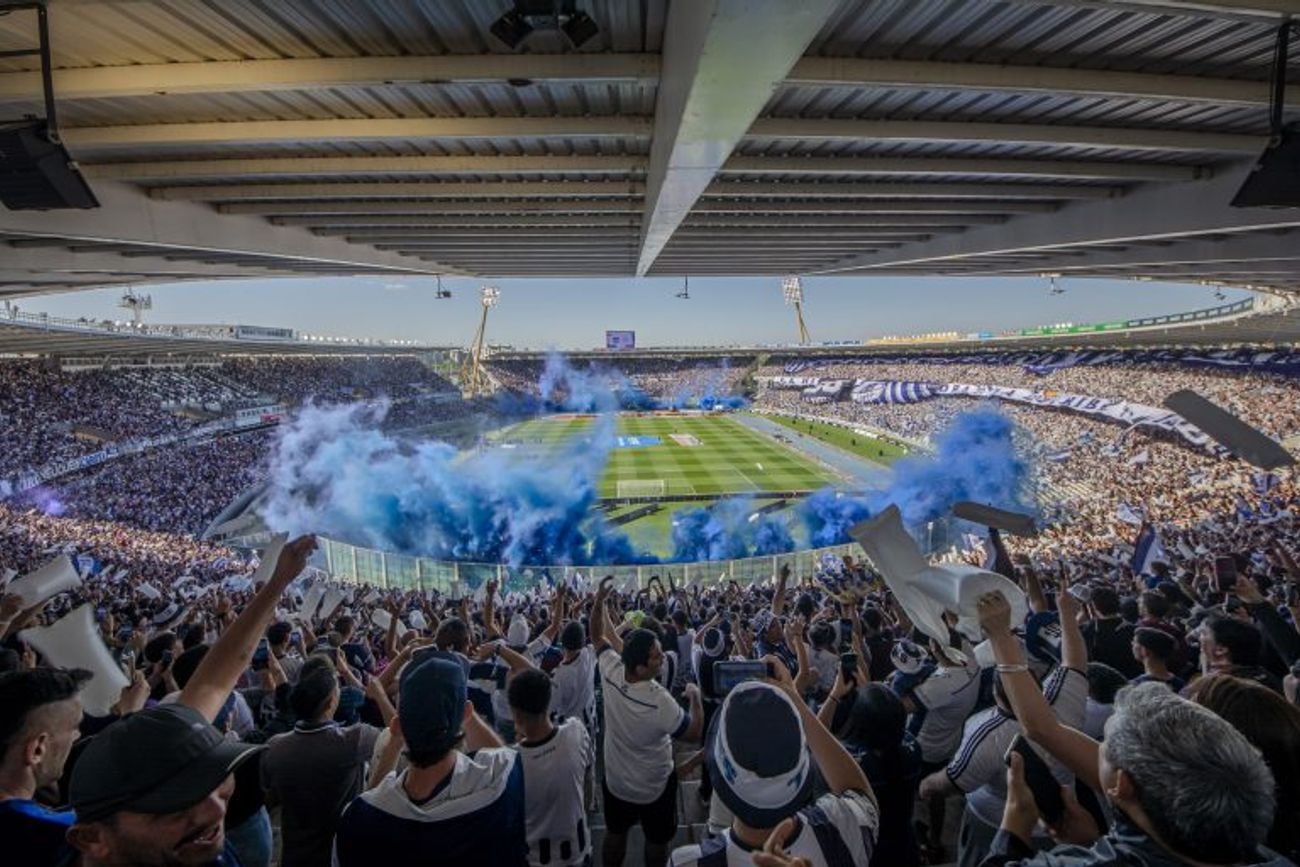 Talleres-Belgrano. La posibilidad para que los socios morosos puedan estar en el clásico.