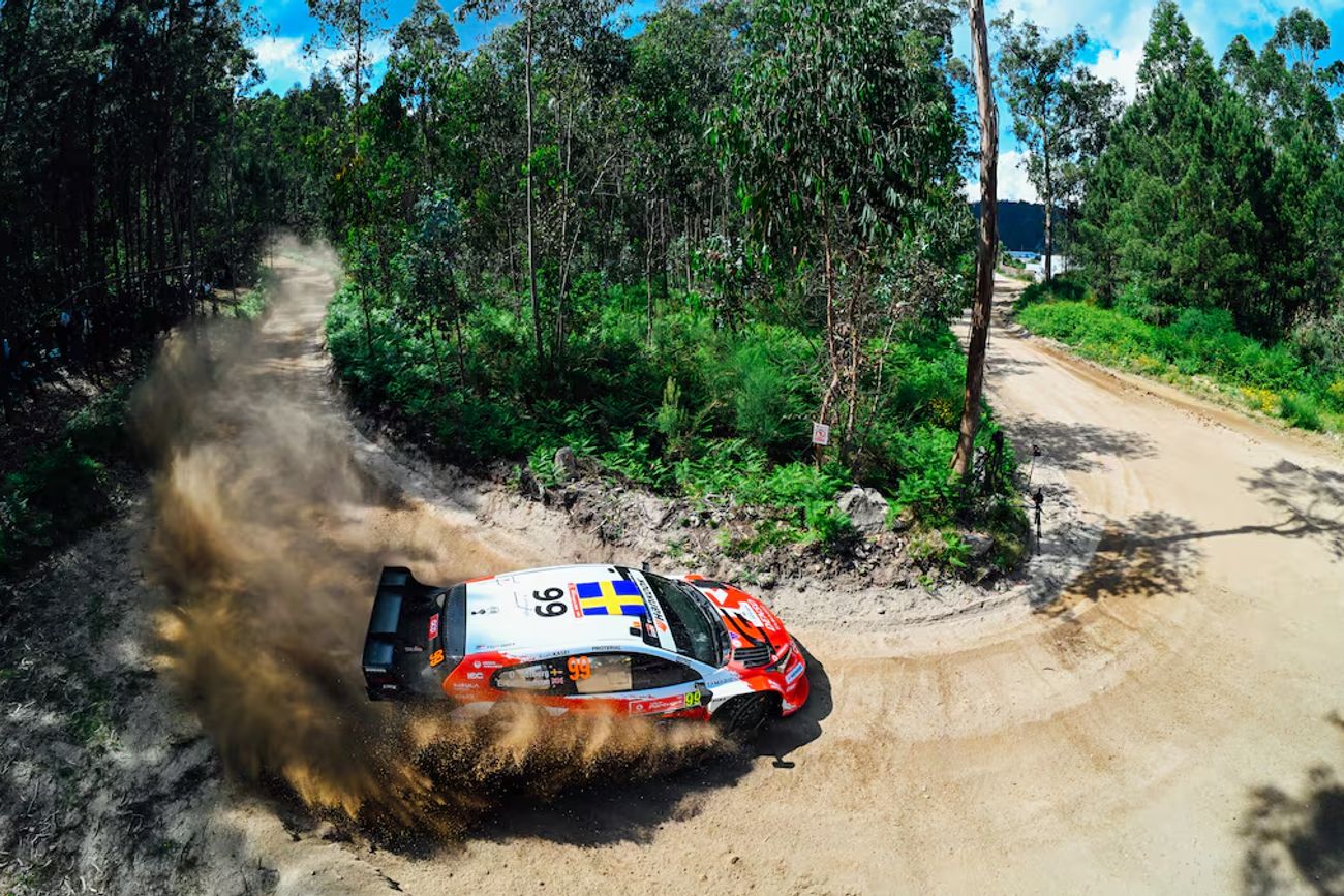 El sueco Oliver Solberg, (Topyota) tomó el liderazgo inicial del 59° Rally de Portugal por el mundial de Rally. 