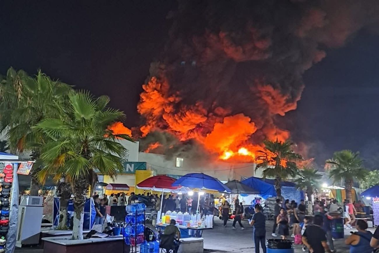 Tragedia en México: un incendio arrasó con 200 locales en la Feria de Tabasco y dejó cinco muertos.