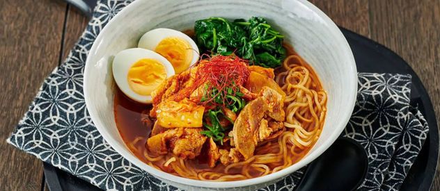 Qué es el ramen, la comida japonesa caliente que conquista el invierno y ya es furor en Argentina.