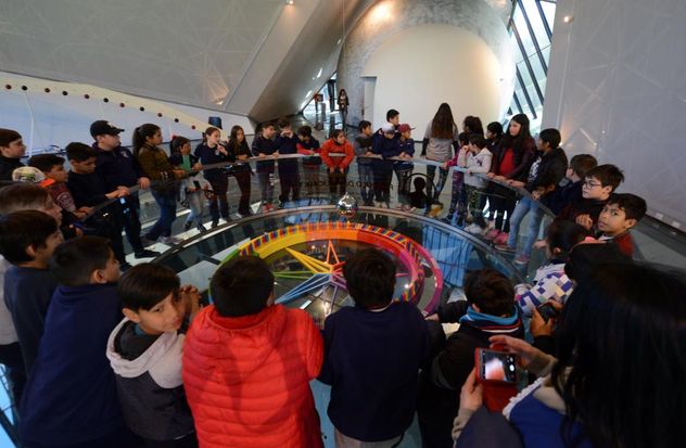 Digitalizan las carpetas de autorizaciones de salidas educativas, como las que se hacen a museos