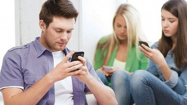Qué distingue a quienes crecieron sin redes sociales: la capacidad que hoy vale oro.