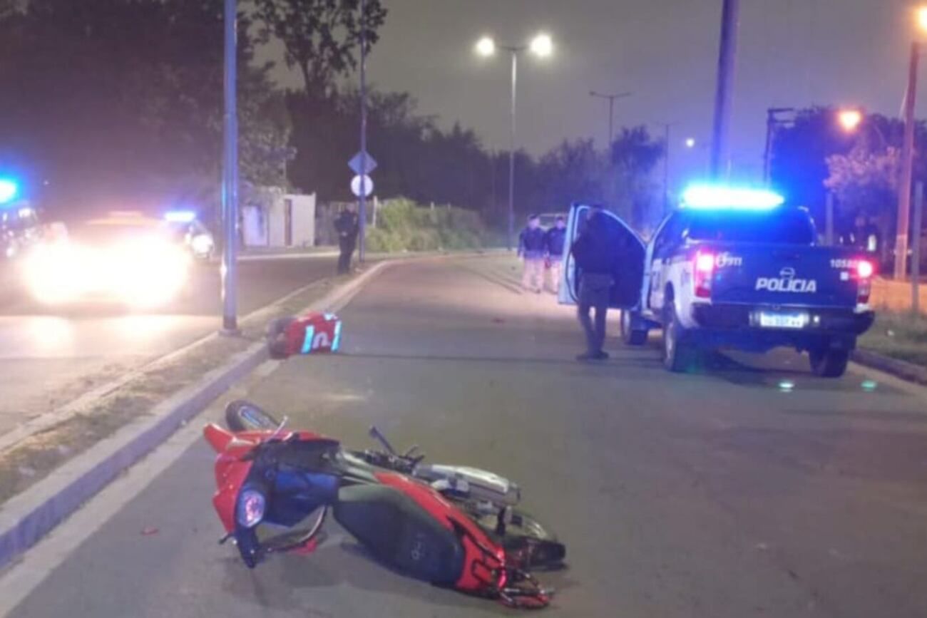 En octubre pasado, un choque frontal entre motos dejó un muerto y un herido en barrio Los Granados, en la Capital. 
