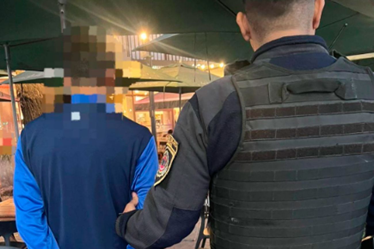 El sospechoso, al ser detenido. 