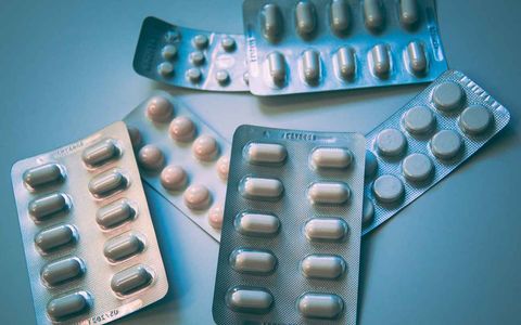 Hasta un 40% de consumidores de medicamentos pueden confundirlos cuando los envases son similares. 