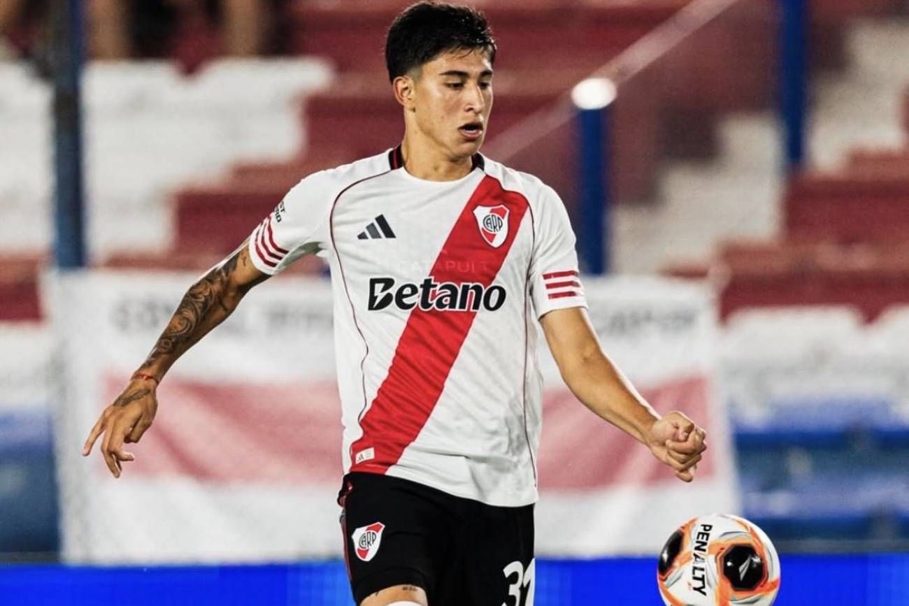 Facundo González fue titular en River.