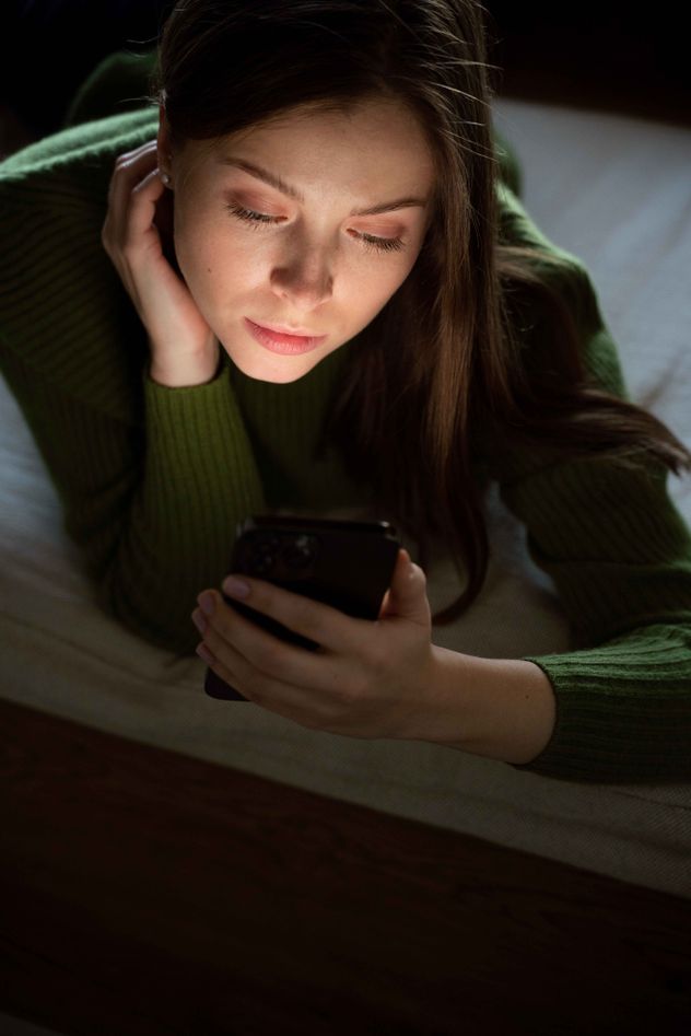 La conexión a través de las redes sociales con personas que no se conocen cara a cara se asocia con una mayor soledad, según científicos de la Universidad Estatal de Oregón.