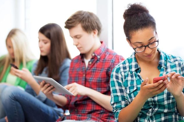 Qué distingue a quienes crecieron sin redes sociales: la capacidad que hoy vale oro.