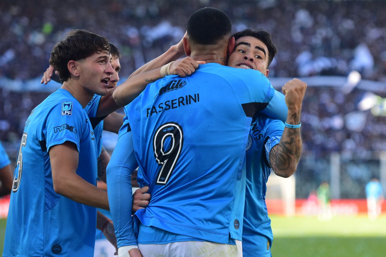 Belgrano venció a Talleres en el estadio Kempes, por los octavos de final de la LPF.