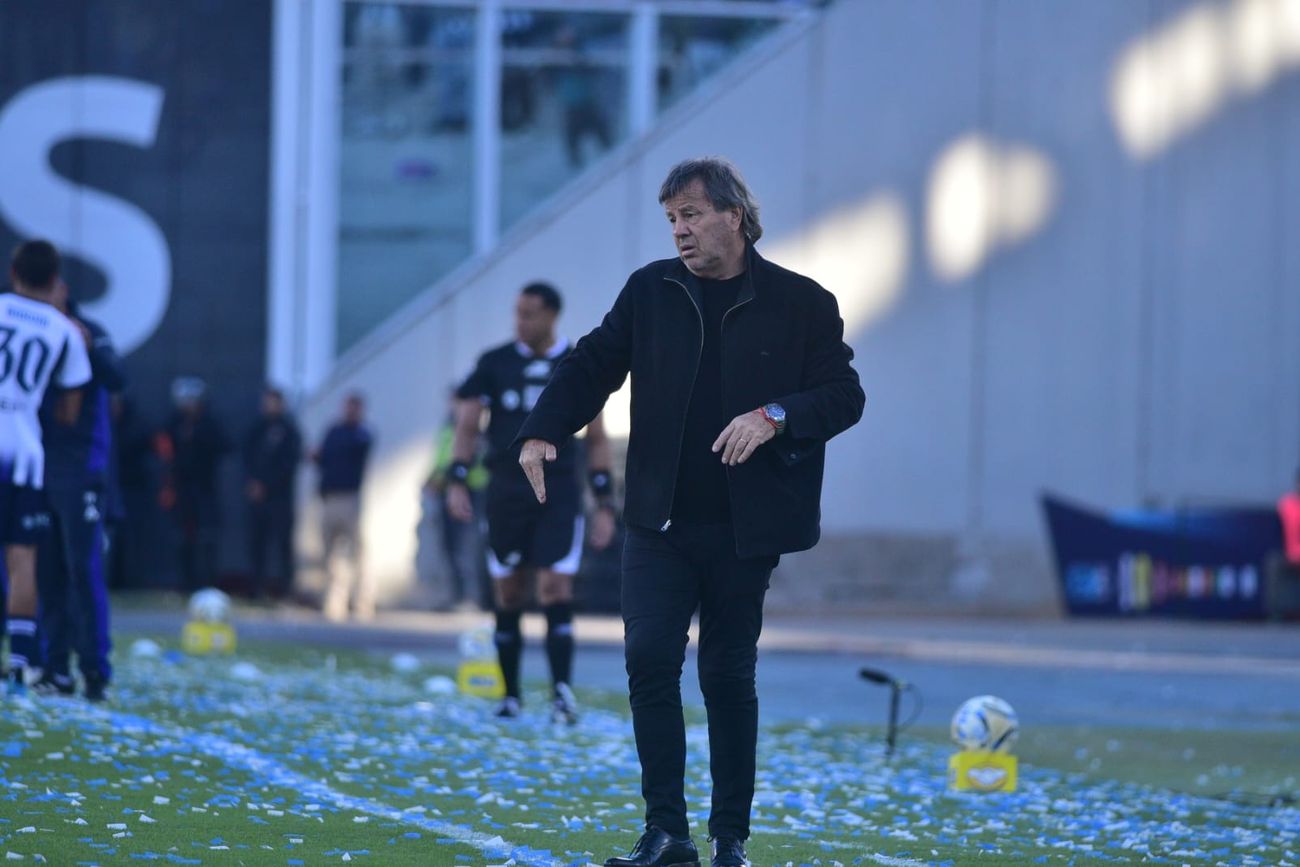 Ricardo Zielinski, DT de Belgrano.