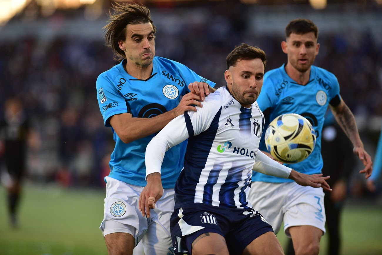 Belgrano venció a Talleres en el estadio Kempes, por los octavos de final de la LPF. 