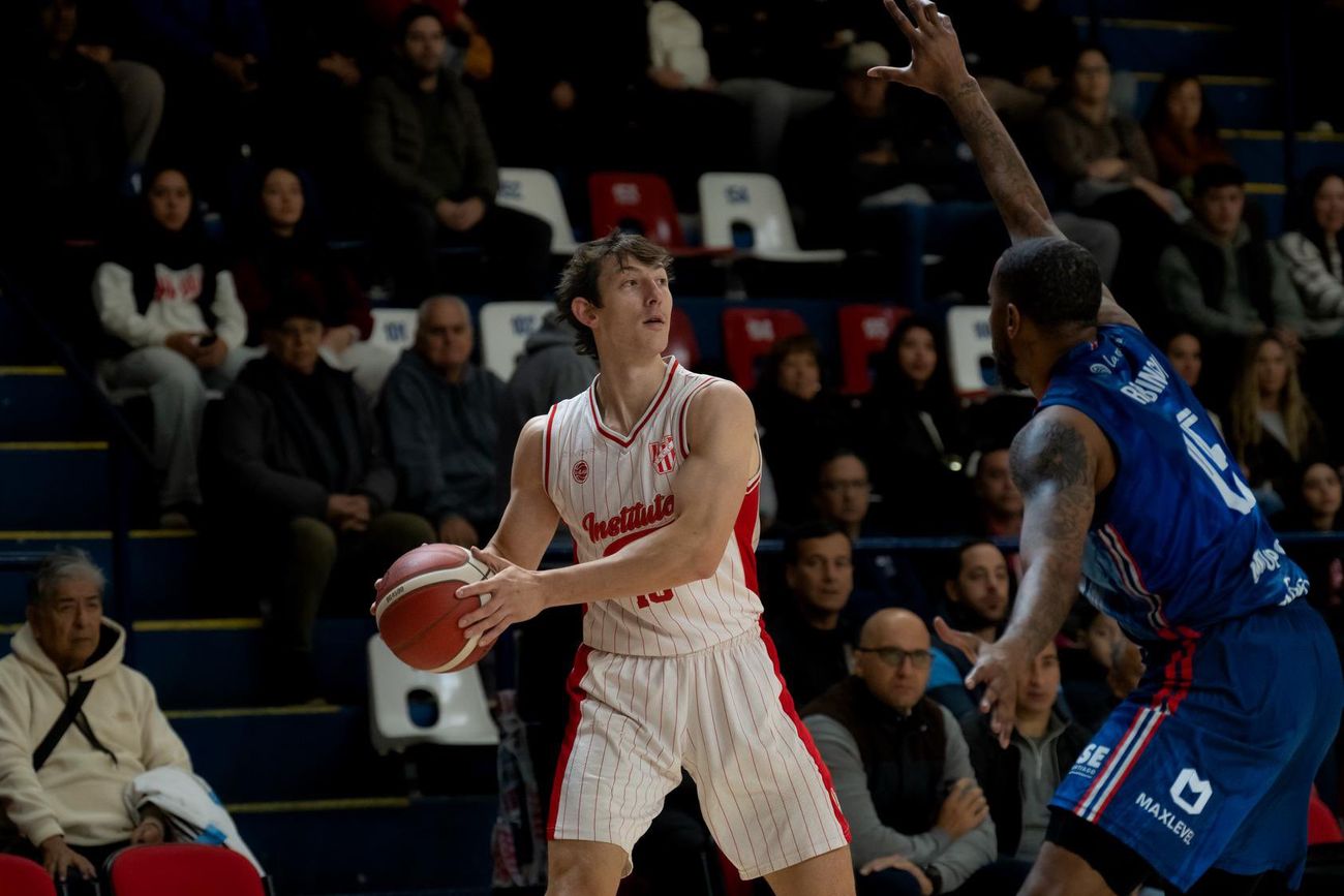 Instituto en su primer partido ante Quimsa.