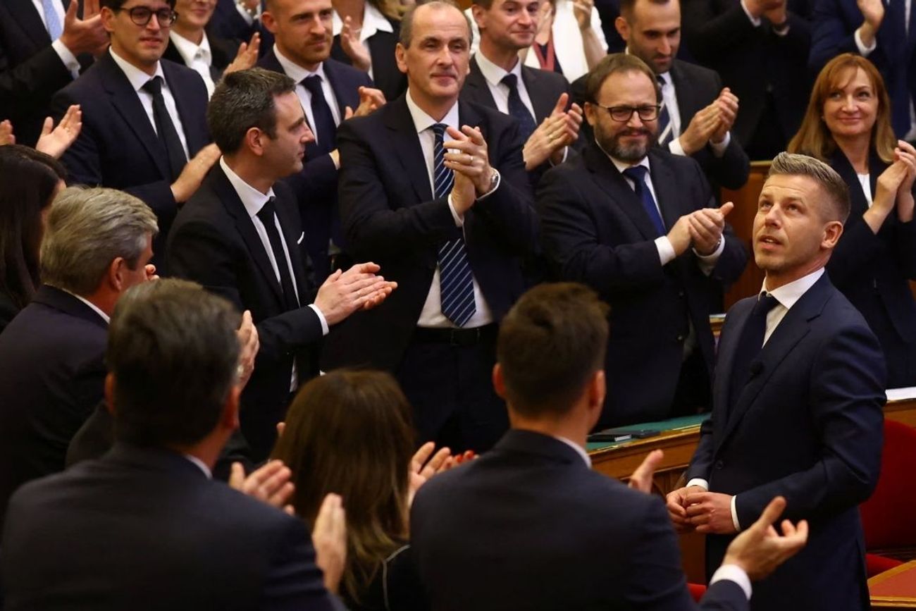 Péter Magyar jura el cargo de primer ministro de Hungría.