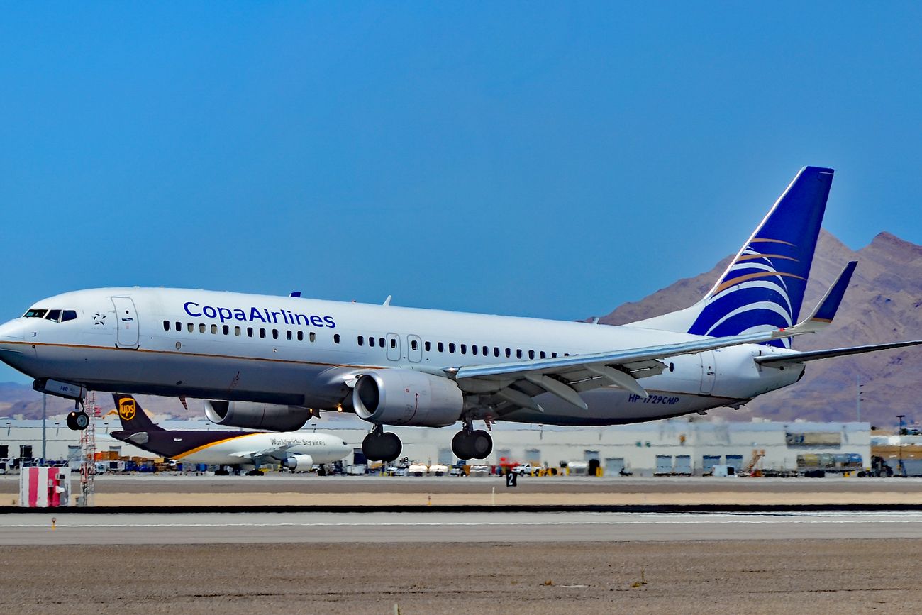 Escándalo en el aire: detuvieron a una pareja de pasajeros por tener sexo en un vuelo