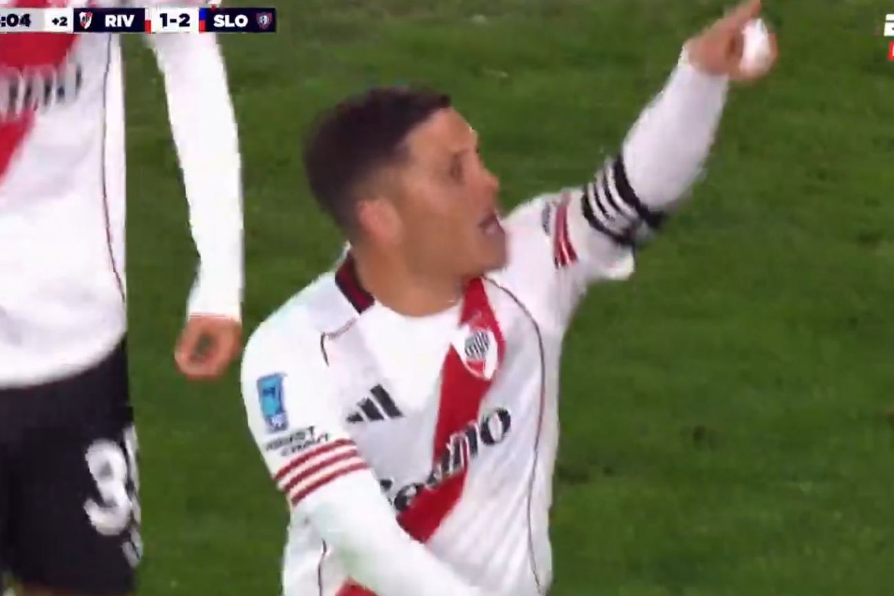 Juanfer Quintero le dedicó su gol a la gente de River. Fue el 2-2 salvador que llevó todo a los penales. 