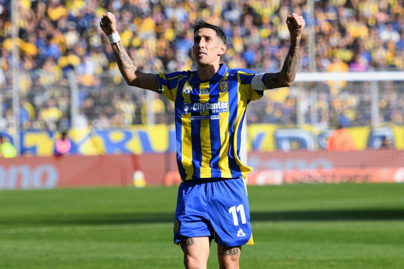 Ángel Di María marcó el empate transitorio, Rosario Central le ganó a Independiente y se clasificó a los cuartos de final del Torneo Apertura. (Fotobaires)