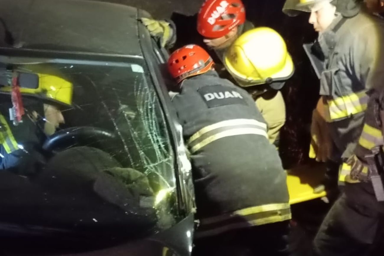 Choque múltiple en Punilla: rescataron a un hombre atrapado tras un siniestro en ruta 38
