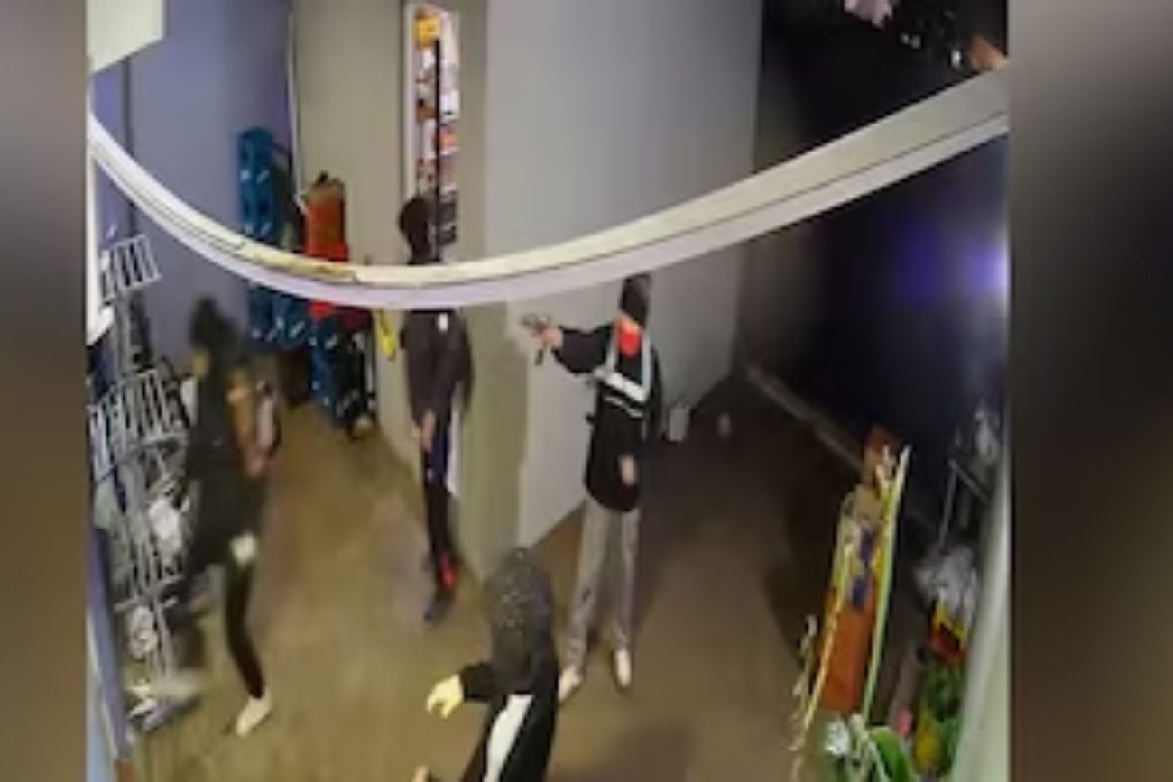 Violento robo en González Catán: golpearon con un martillo a un hombre y amenazaron a su mujer y su hijo