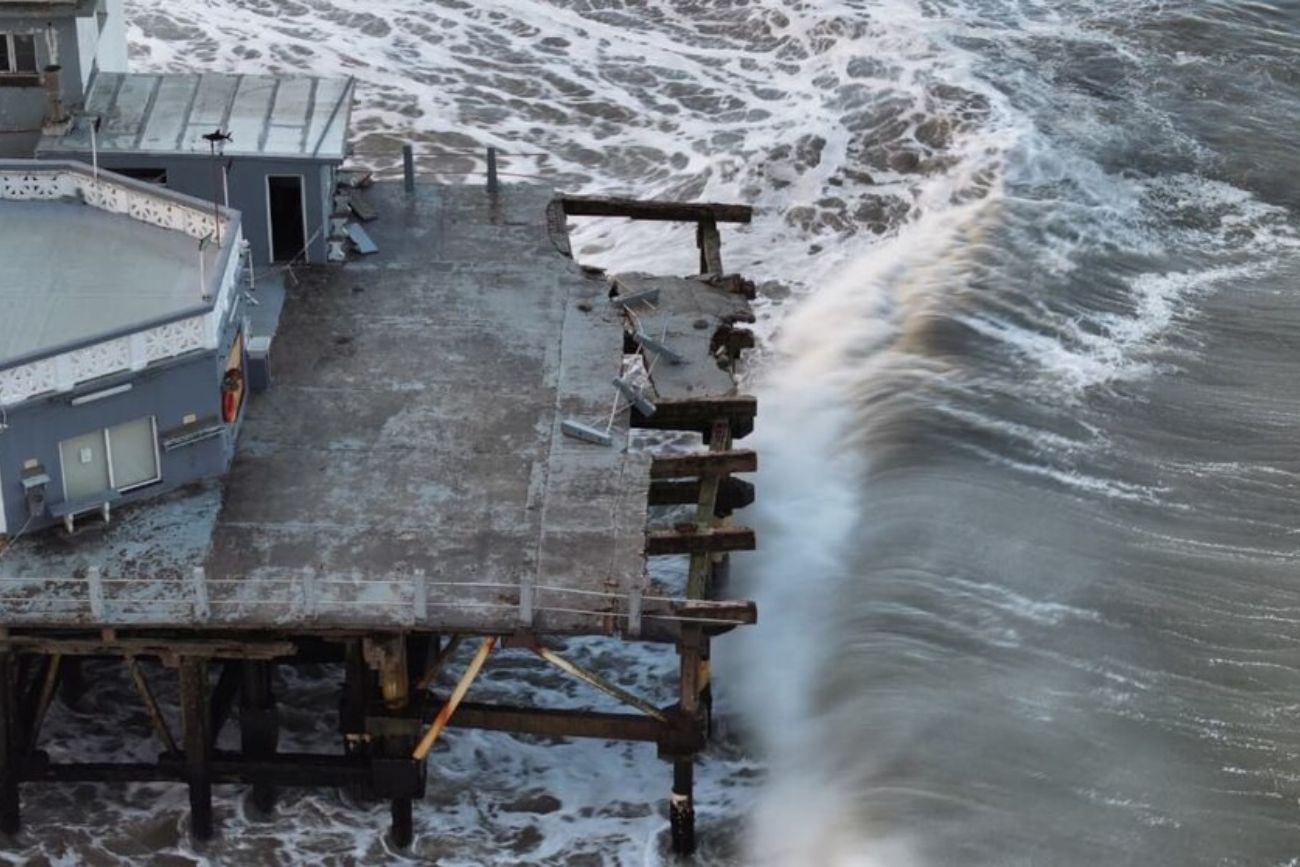 Ciclogénesis en Mar del Plata: el mar destruyó balnearios y creó acantilados de 8 metros