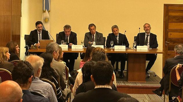 Autoridades de la Cámara Nacional Electoral.