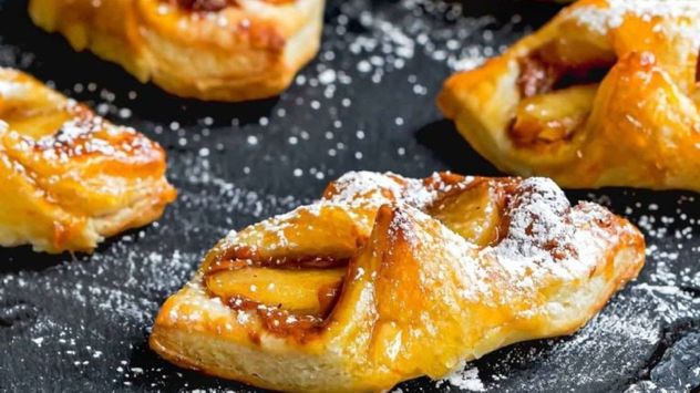 Los pañuelitos de manzana y dulce de leche pueden prepararse con anticipación, conservarse en el freezer y cocinarse en pocos minutos cuando se necesiten.