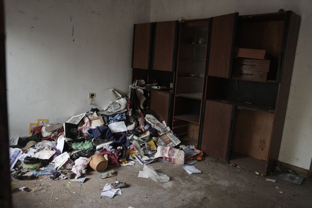 Las acciones surgieron a partir de la denuncia de los vecinos de la zona y terminaron con el traslado de cuatro camiones repletos de residuos. 