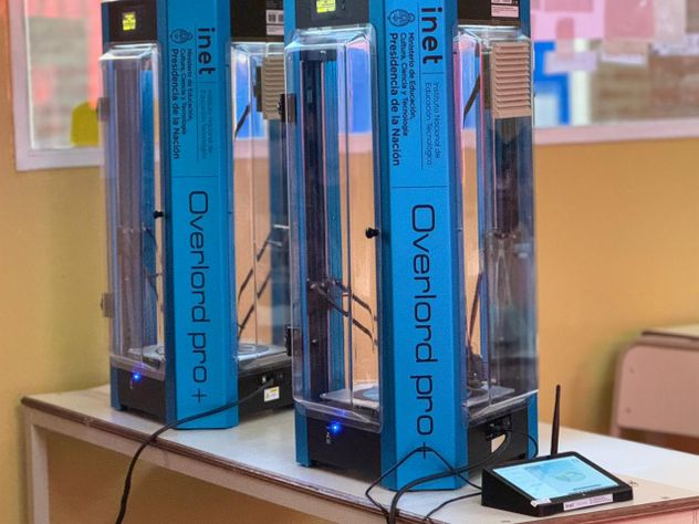 Escuela jesusmariense hace señales de tránsito en 3D.