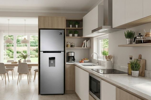 La Heladera Samsung Inverter No Frost tiene tecnología inverter, freezer superior y bajo consumo energético.