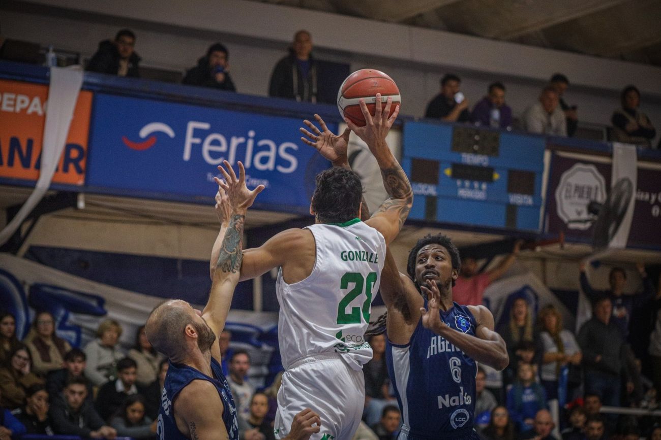 Atenas perdió en Junín frente a Argentino y descendió por segunda vez en su historia. Prensa Argentino)