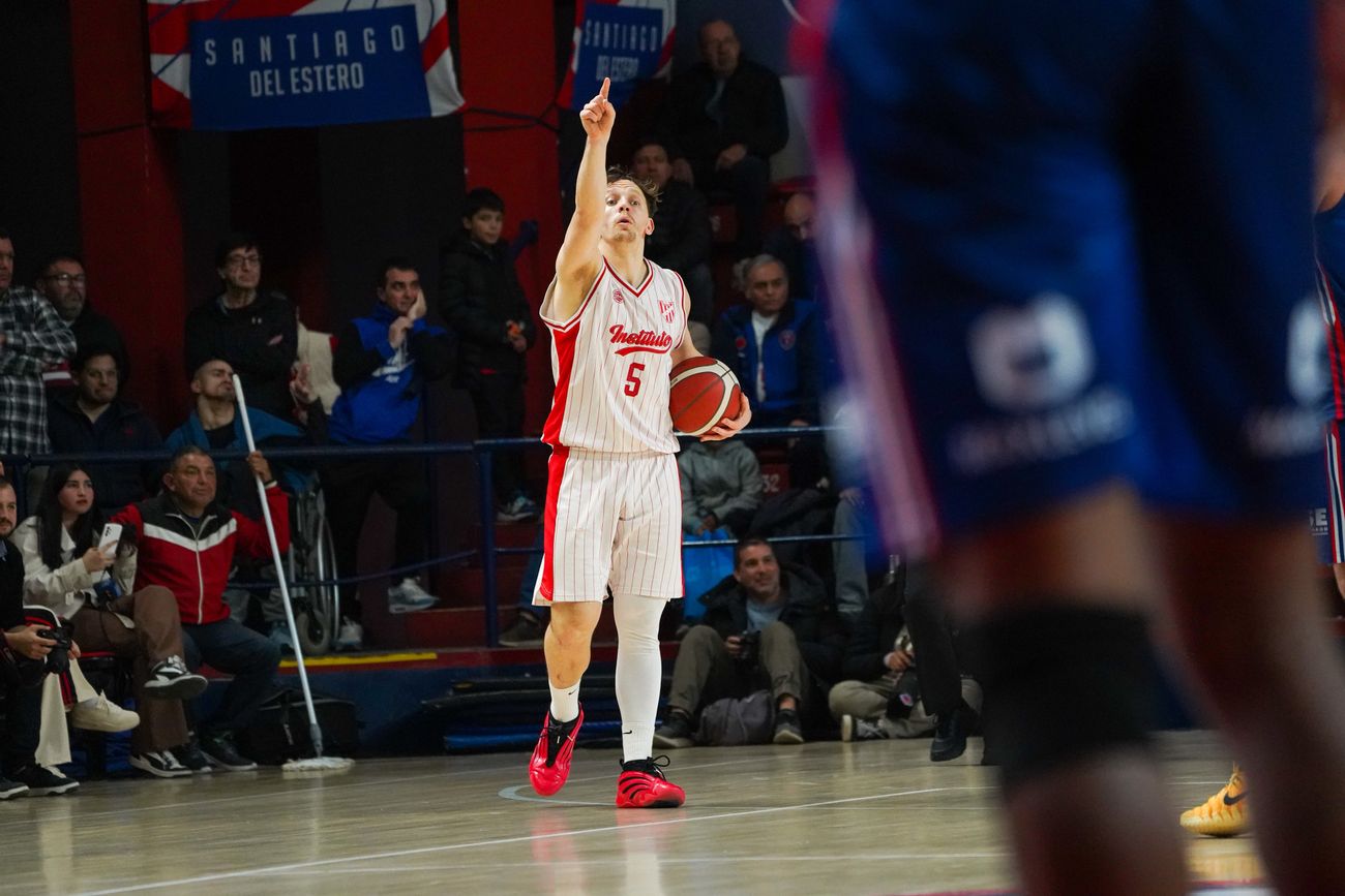 Gastón Whelan fue la figura de Instituto en la victoria ante Quimsa en el segundo partido de los cuartos de final de la Liga Nacional. (Prensa Instituto)