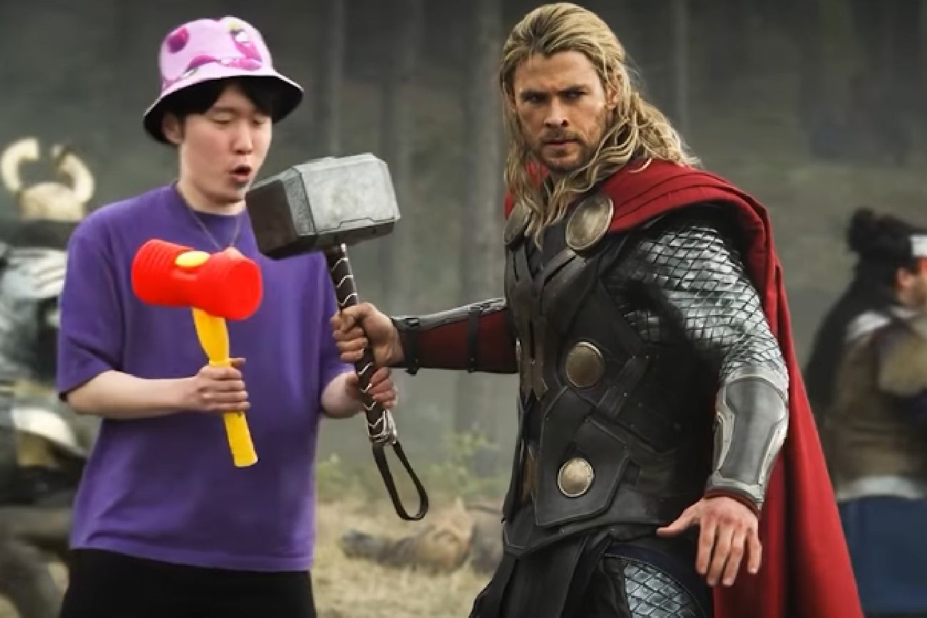 Un influencer japonés usa IA para "colarse" en las películas más famosas