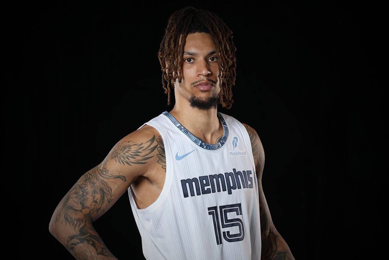 Conmoción por la muerte de Brandon Clarke.