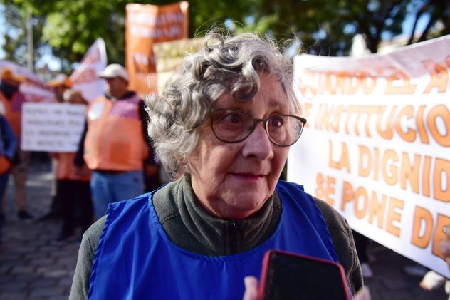 Cooperativas de naranjitas fueron recibidos por el arzobispo Ángel Rossi. (Nicolás Bravo / La Voz)