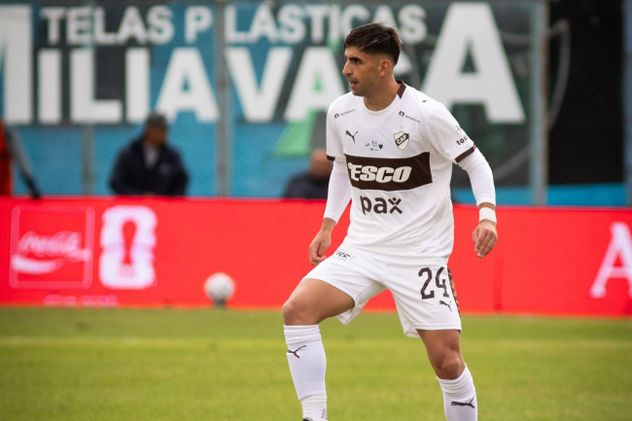 Platense vs. San Martín de San Juan, por Copa Argentina.