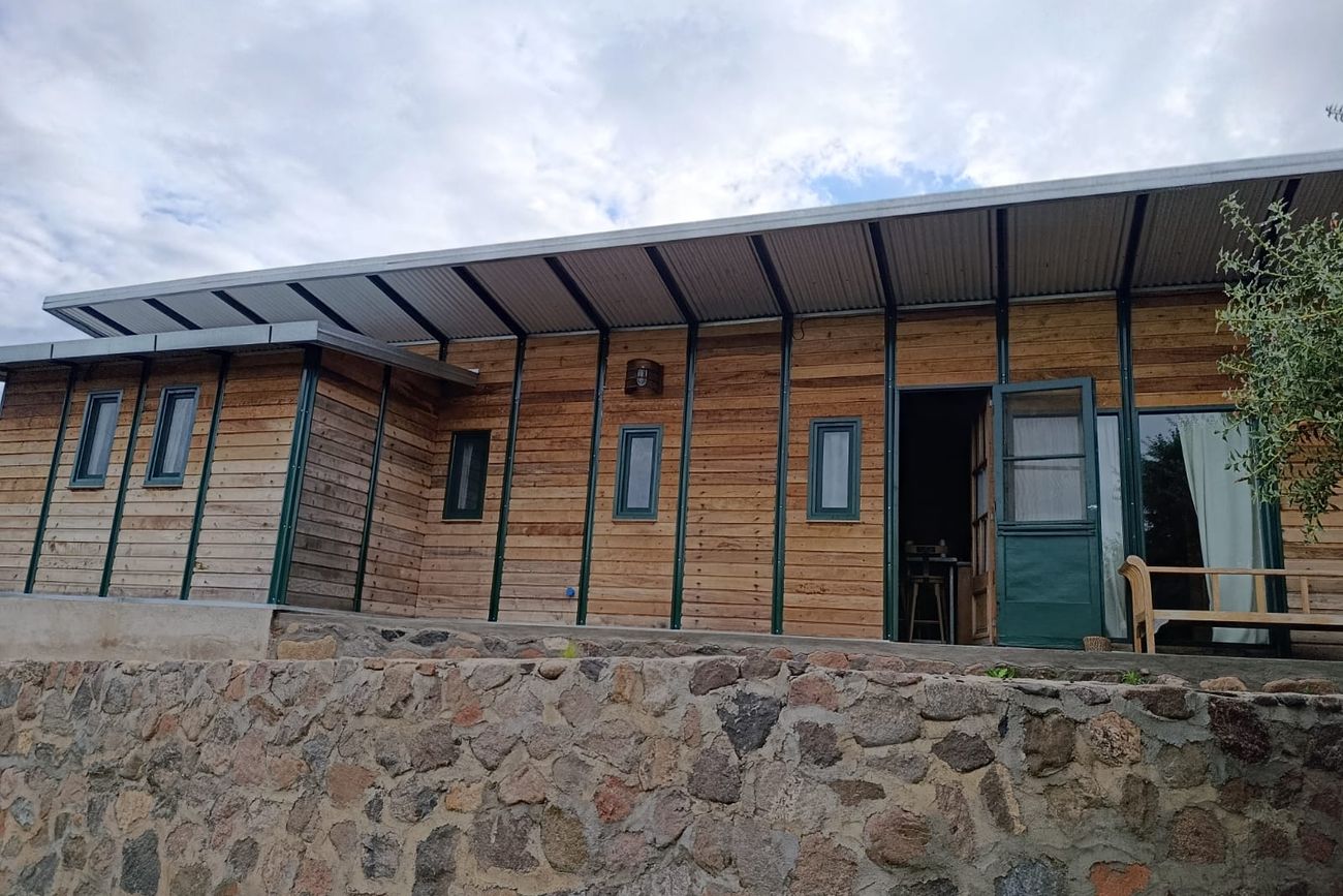 Casa Nido y El Hormiguero se ubican en lo alto de Cruz Grande, en La Cumbre