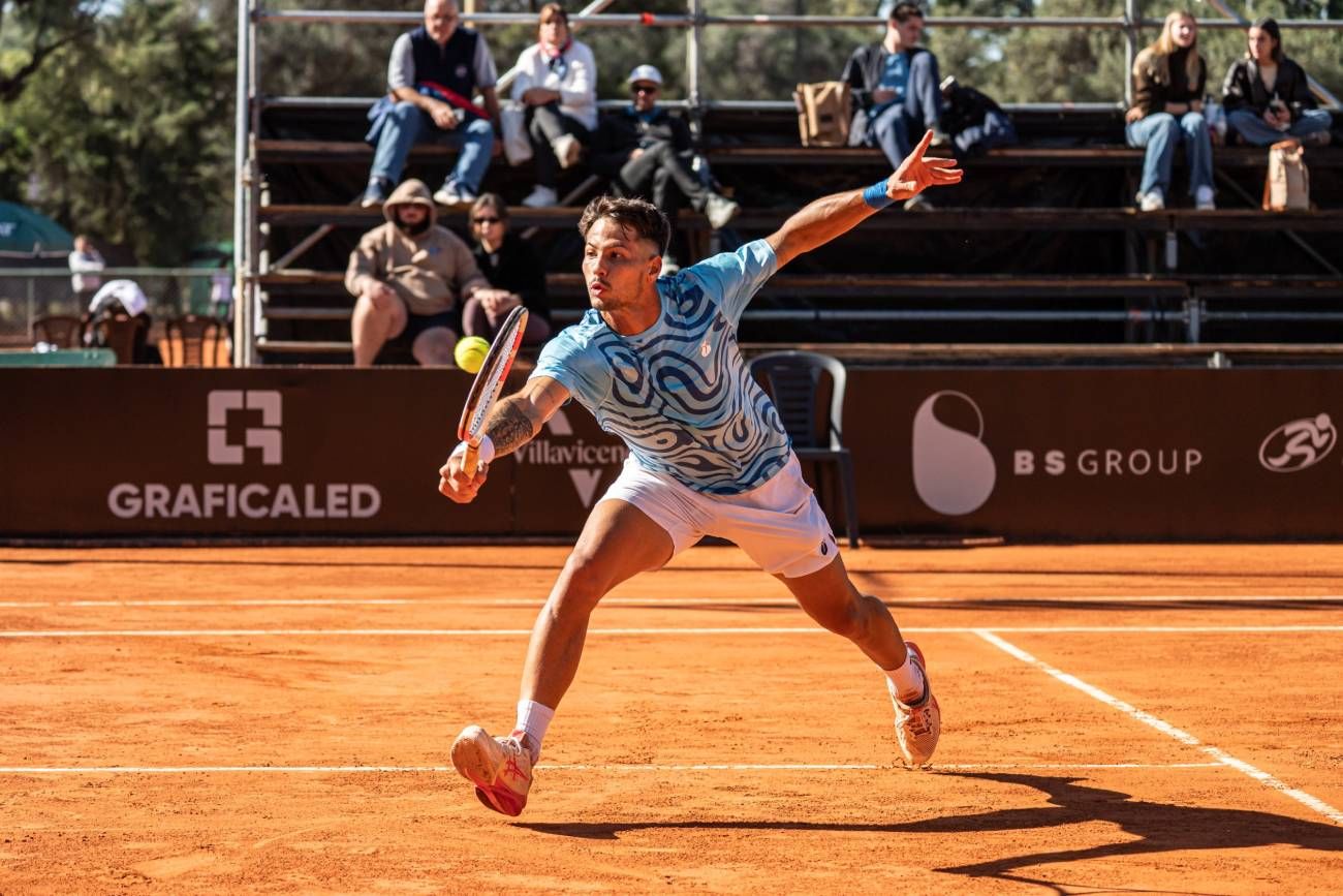 Guido Justo, en el Challenger de Córdoba en el Córdoba Lawn Tenis.