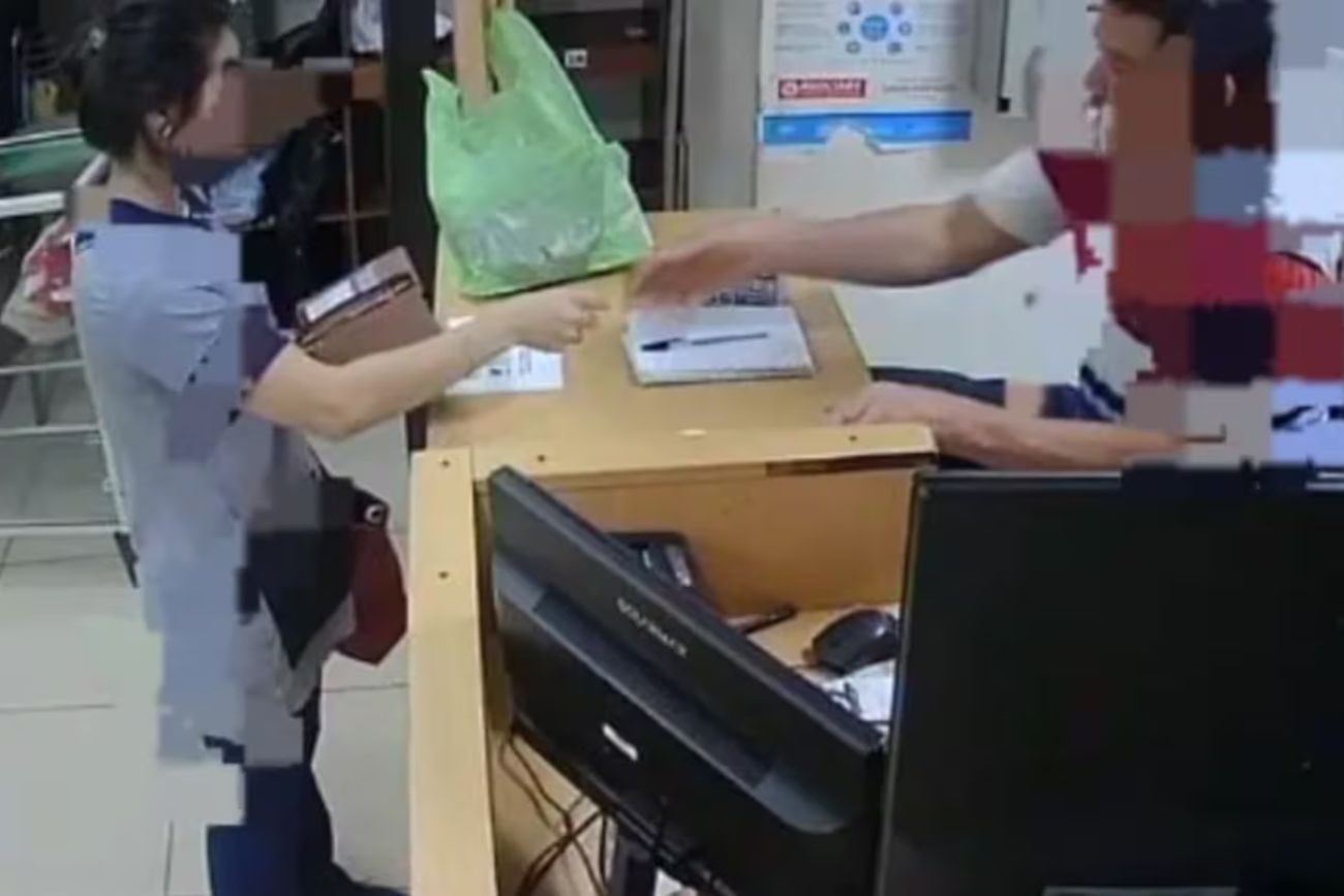 Una docente fue detenida tras robarle la tarjeta a una compañera y gastarle más de $ 300 mil
