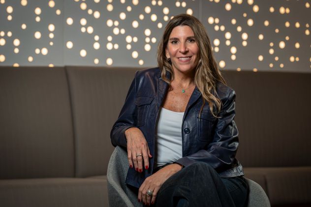 Lorena Zicker, gerenta regional del sector público para el Cono Sur.