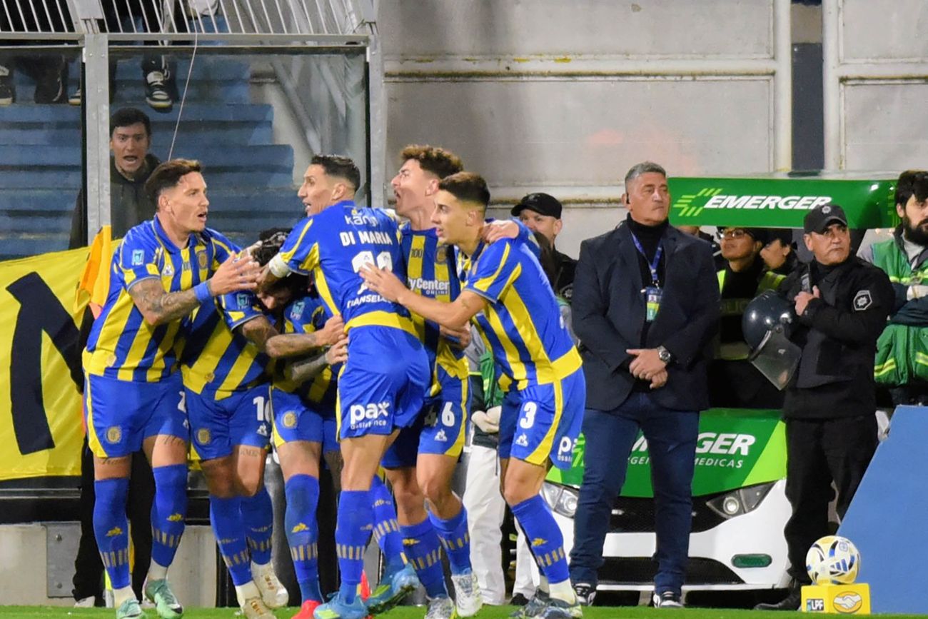 Rosario Central vs. Racing, por los cuartos de final del Torneo Apertura.