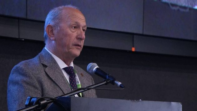 CARLOS CASTAGNANI. Presidente de CRA.