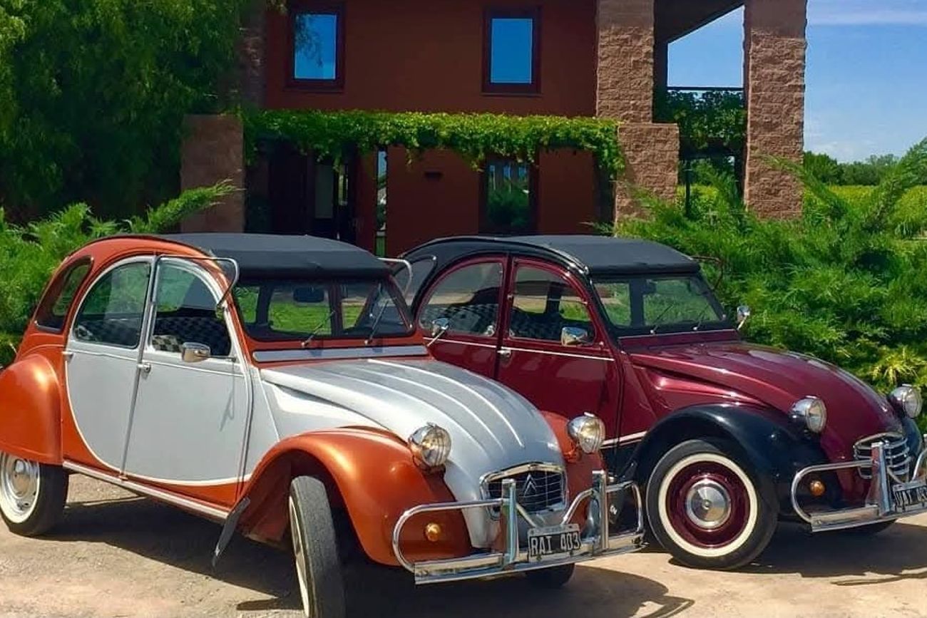 Los Citroen antiguos de colección recorrerán en caravana las rutas de Calamuchita. 