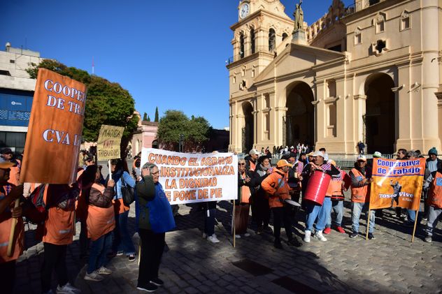 Putzolo sostuvo que "los cooperativizados" están en regla y no tienen antecedentes. (Nicolás Bravo / La Voz)