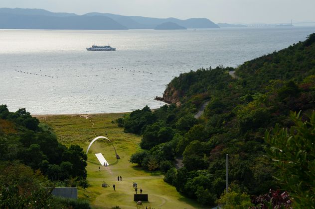 Naoshima es una pequeña isla de apenas 8 kilómetros cuadrados ubicada en el Mar Interior de Seto.