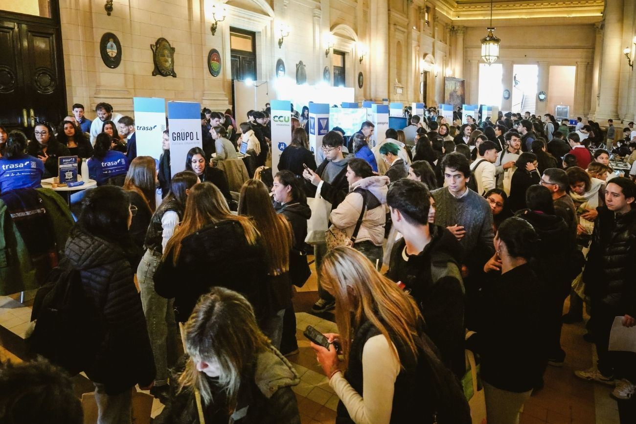 Más de 5 mil jóvenes participaron de la primera edición de Expo Empujar 2026 en el Palacio Libertad.