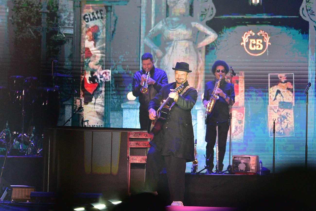Show de Ricardo Arjona en la cancha de Instituto. 