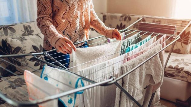 Qué hacer para que la ropa no tenga olor a humedad en días de lluvia o frío.