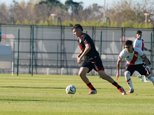 Reserva de Instituto, ante River.