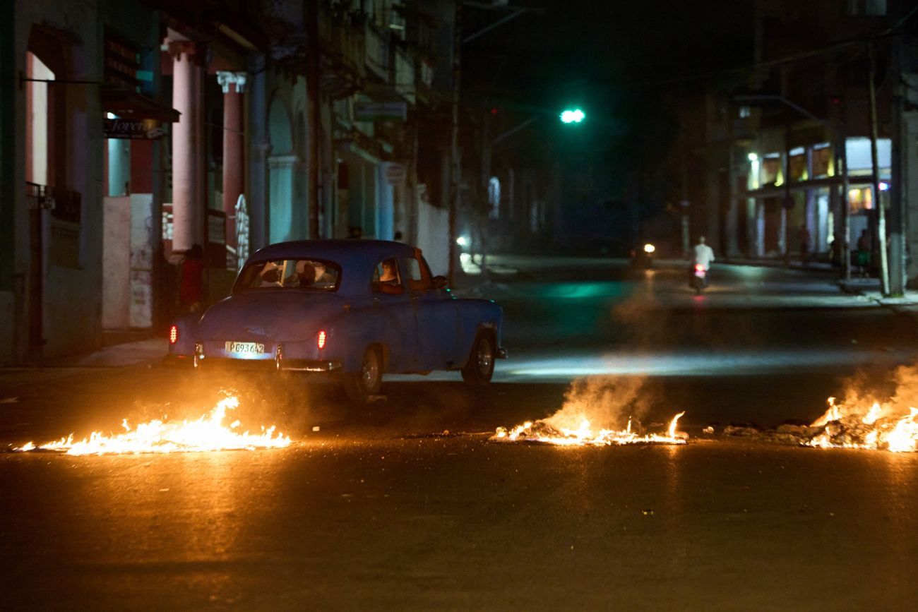 Tras cacerolazos por apagones masivos en Cuba, el Gobierno aceptaría una ayuda de U$S 100 millones de EE.UU.