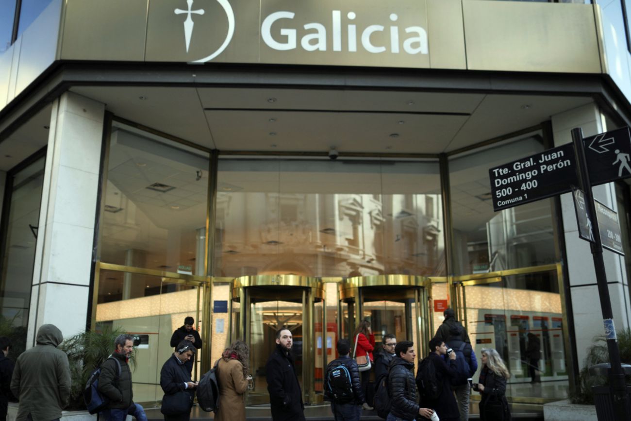 BANCO GALICIA. La entidad integra el Grupo Financiero Galicia, que posee otras unidades ligadas al negocio financiero.