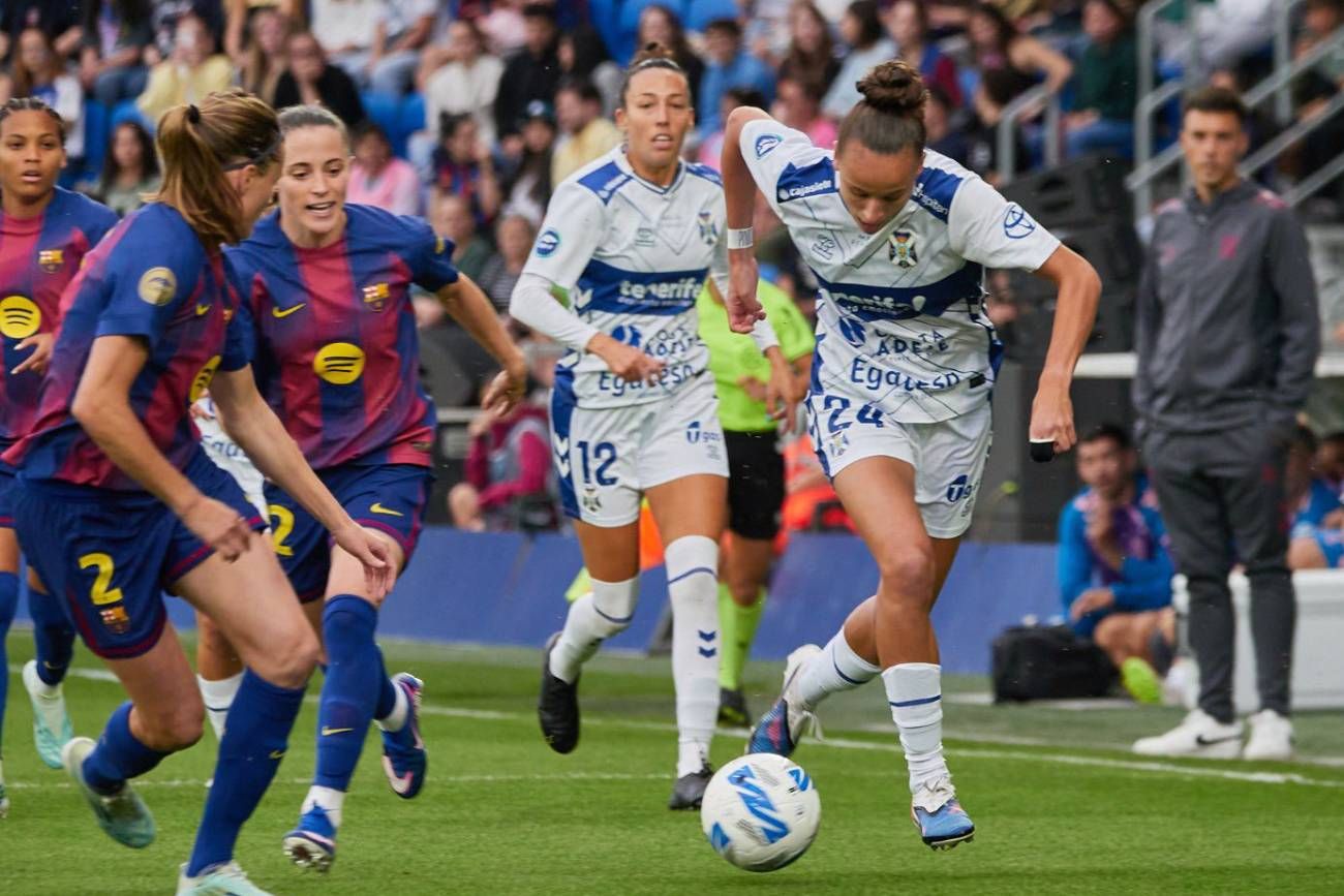 Paulina Gramaglia ante el Barcelona.